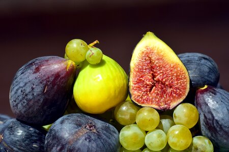 Fruits healthy figs
