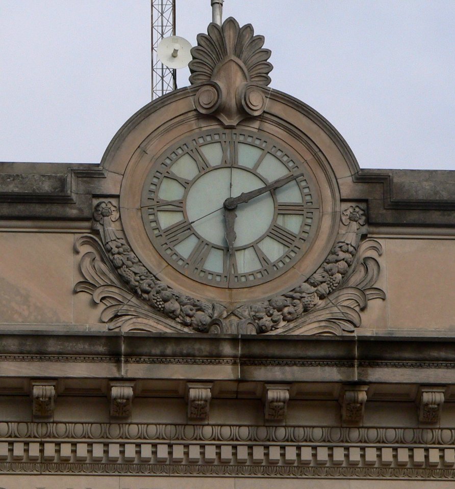 Wilson County NC courthouse clock 1