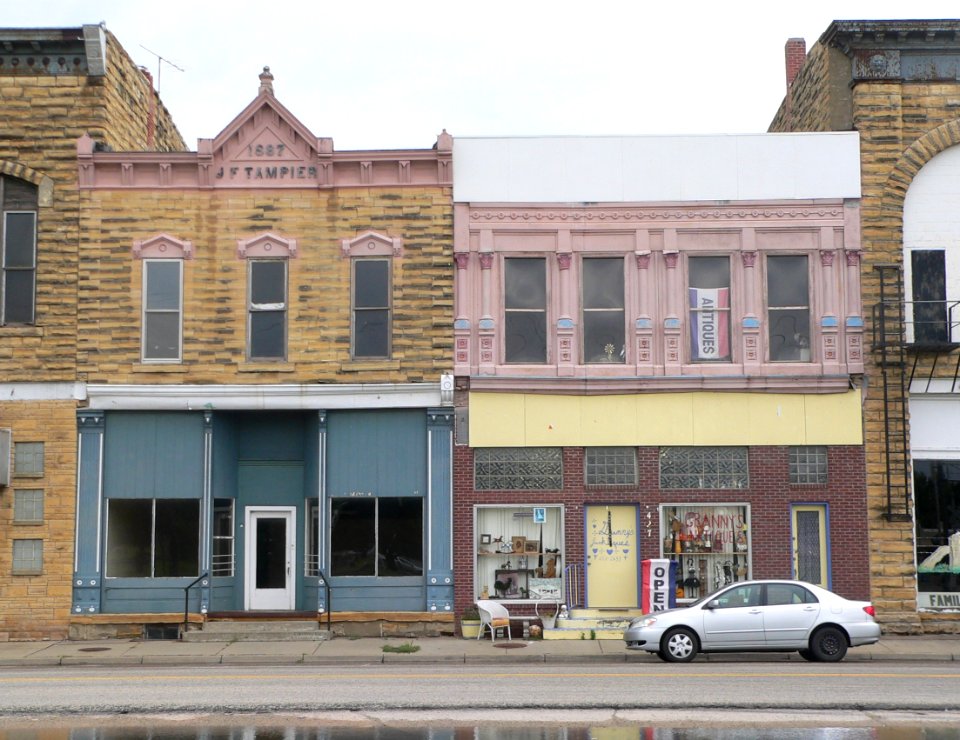 Wilson, Kansas Tampier (1887) and Zeman buildings from N 1