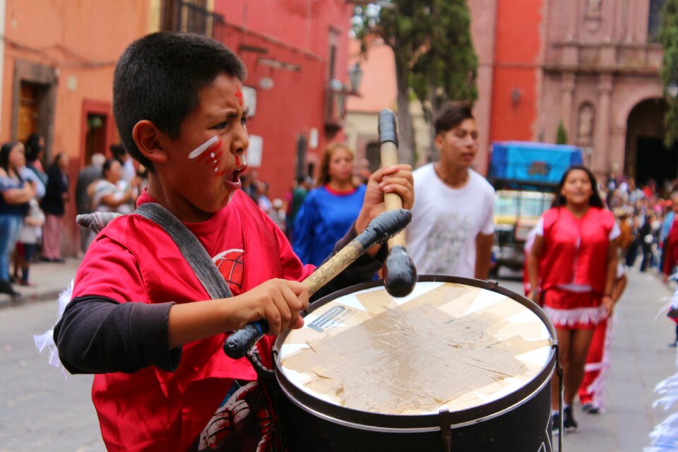 Street battery percussion instrument