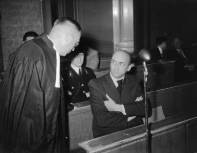 Willy Lages, gewezen chef van de Amsterdamse Sicherheitsdienst, tijdens een zitt, Bestanddeelnr 903-4962