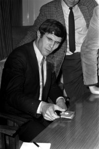 Wim van Hanegem verschijnt voor de Commissie van Beroep van de KNVB te Utrecht, Bestanddeelnr 922-9506
