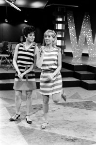 Willy en Willeke show, Willeke met Corrie van Gorp, Bestanddeelnr 920-0345