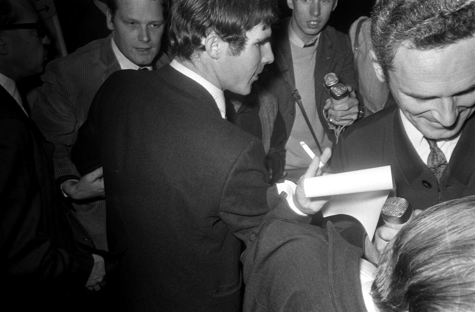 Wim van Hanegem verschijnt voor de Commissie van Beroep van de KNVB te Utrecht, Bestanddeelnr 922-9508
