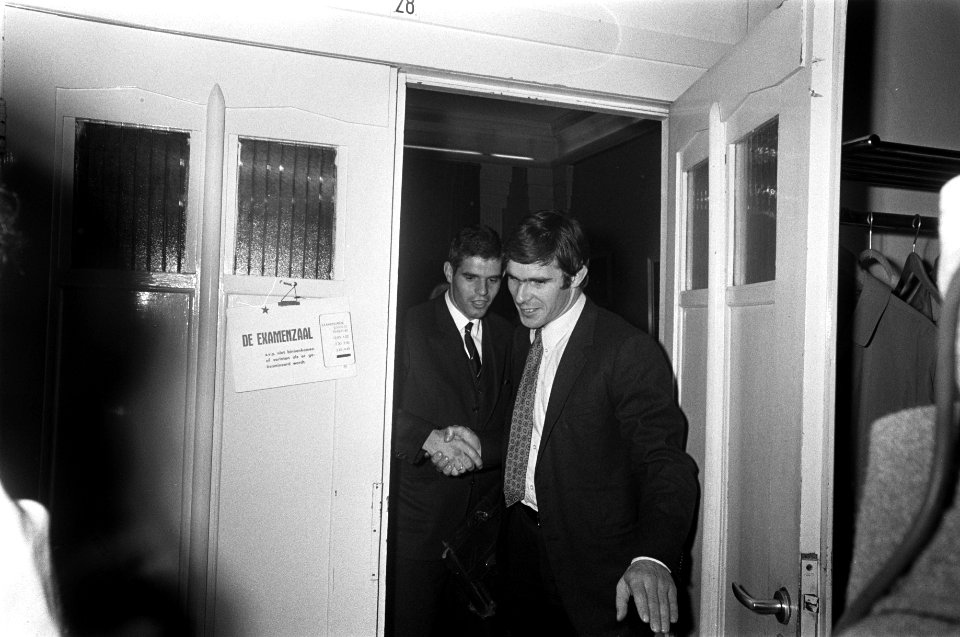 Wim van Hanegem verschijnt voor de Commissie van Beroep van de KNVB te Utrecht. , Bestanddeelnr 922-9507