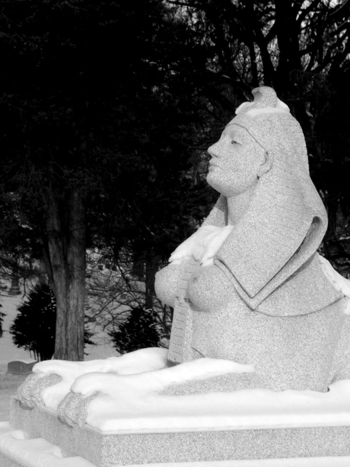 Winter mausoleum, Allegheny Cemetery, 2015-01-17, 04