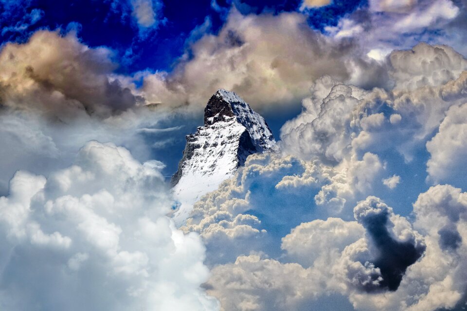 Cloud weather high