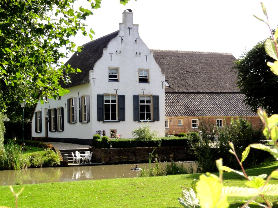 Winssen (Beuningen) Rijksmonument 9560 Leegstraat 41