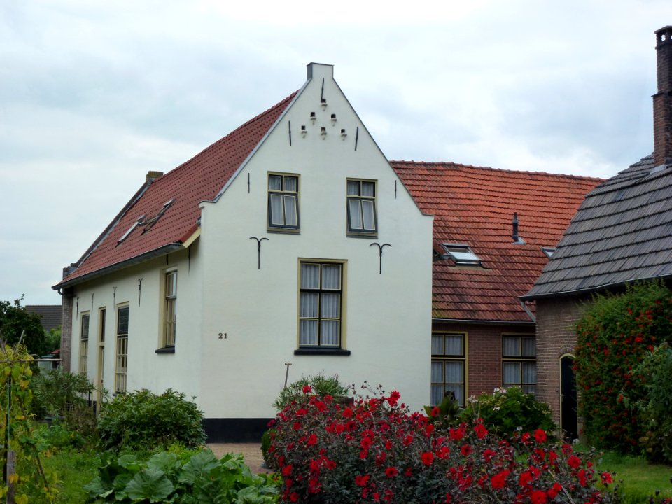 Winssen (Beuningen Gld) boerderij-woonhuis Notaris S.Roesstraat 21