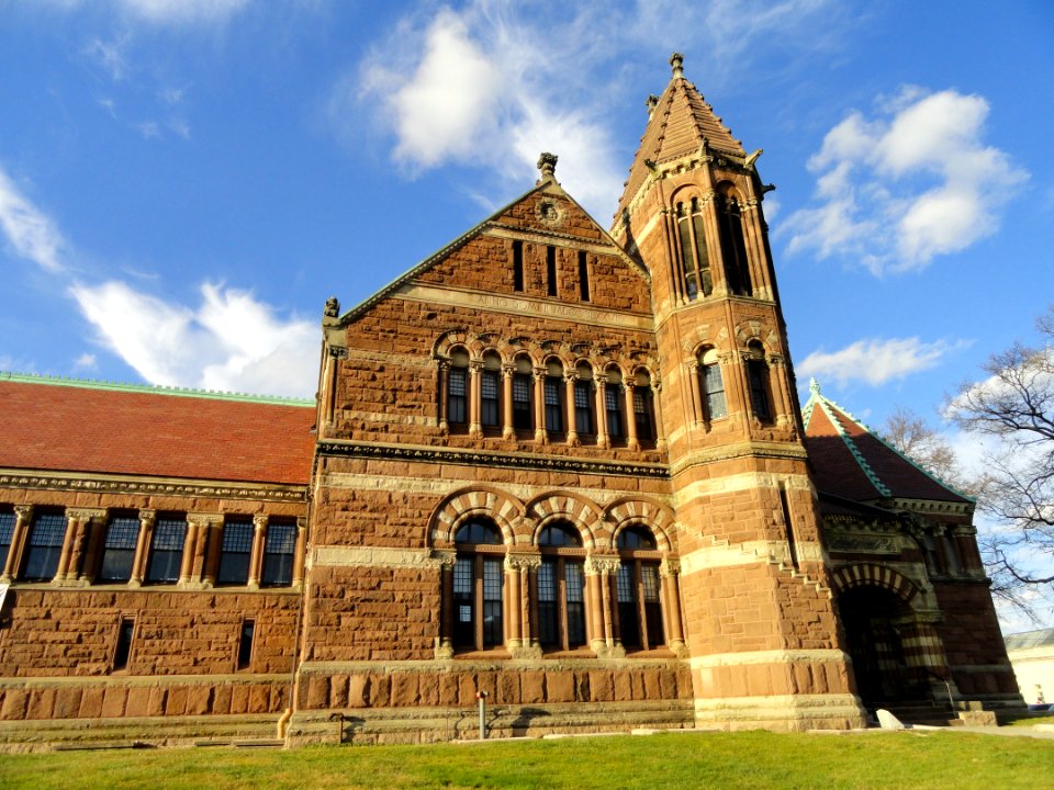 Winn Memorial Library - Woburn, MA - DSC02870