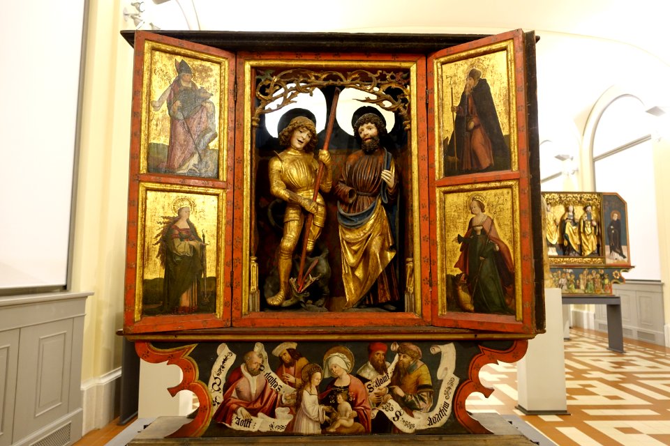 Winged Altarpiece with Saints and the Holy Family, Karnten (Villach), c. 1520, figures of linden wood - Bode-Museum - DSC03595