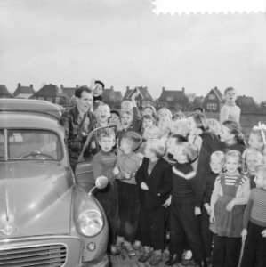 Winnaar van de KNVB-pool Bakkersknecht Gerrit Zwiggelaar uit Klazienaveen temid…, Bestanddeelnr 910-8097