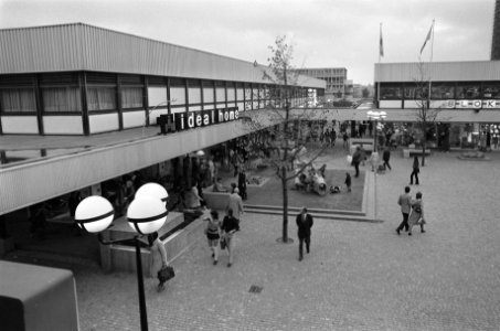 Winkelcentrum Buikslotermeerplein, Amsterdam Noord, Bestanddeelnr 925-0721