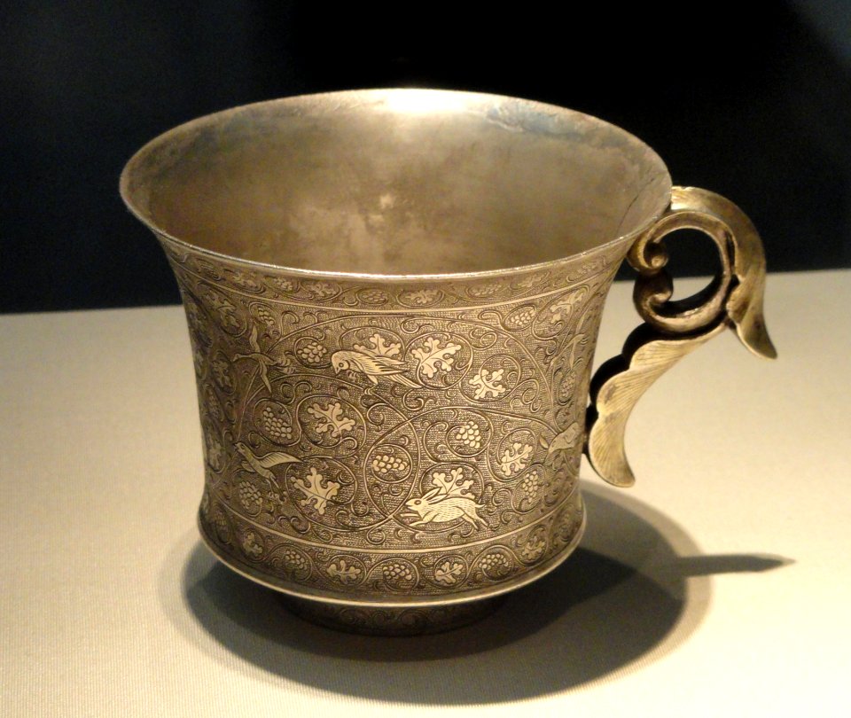Wine cup with ring handle, probably Chang'an, Shaanxi province, China, early Tang dynasty, early 8th century AD, cast and hammered silver with mercury gilding - Freer Gallery of Art - DSC05584