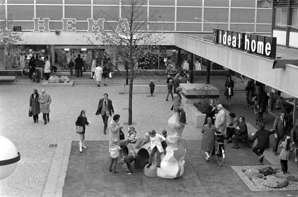 Winkelcentrum Buikslotermeerplein, Amsterdam Noord, Bestanddeelnr 925-0708