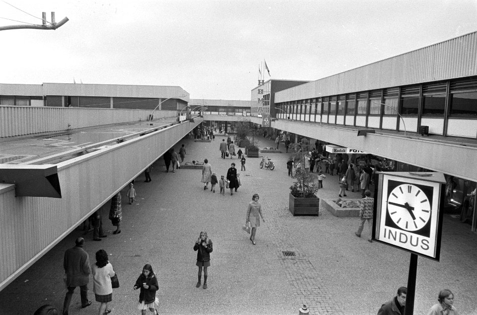 Winkelcentrum Buikslotermeerplein, Amsterdam Noord, Bestanddeelnr 925-0712