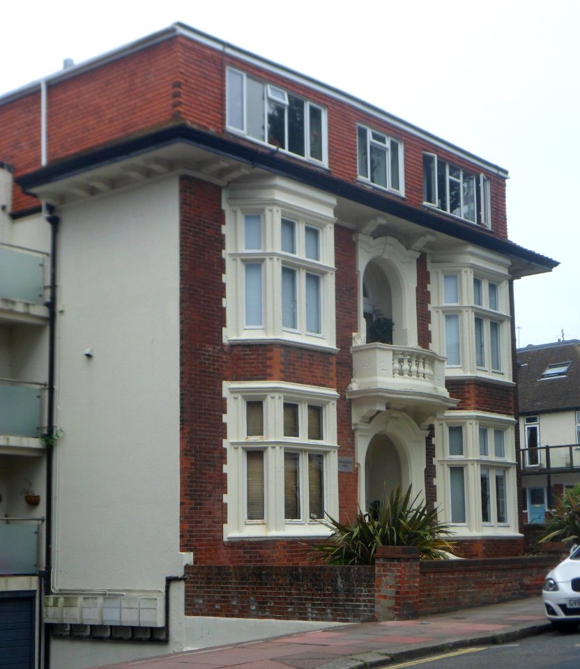 Windlesham Hall, 9 Windlesham Avenue, Hove (July 2014)