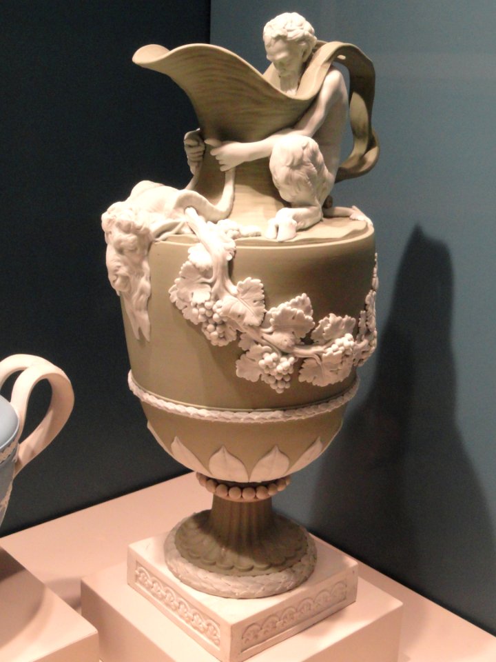 Wine Ewer, 1785-1790, Wedgwood Pottery, Burslem, modeled by John Flaxman, Sr., solid green jasper on white relief - Art Institute of Chicago - DSC09825