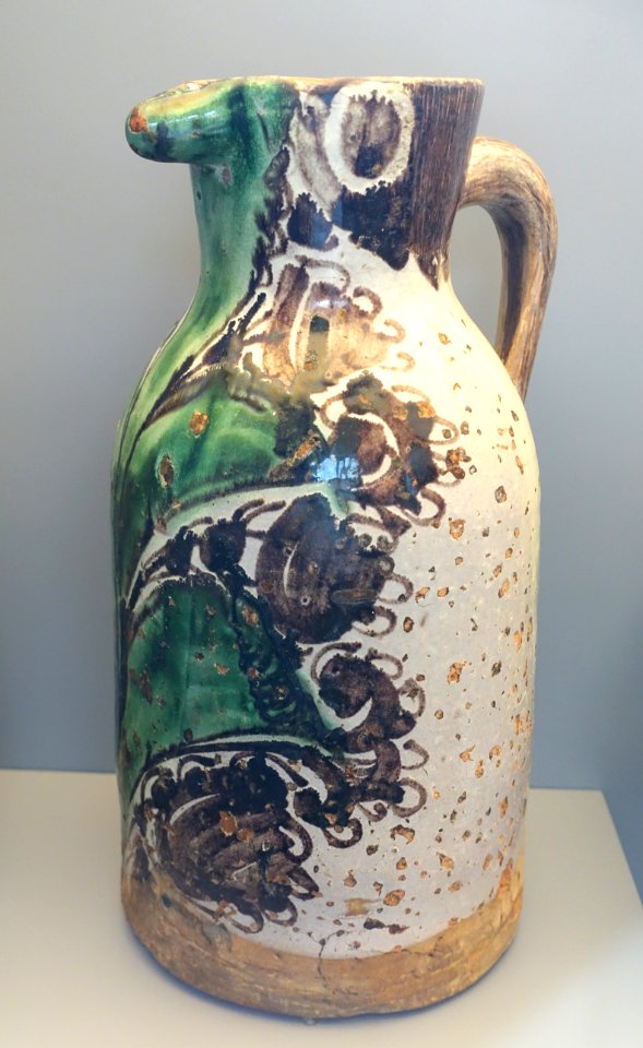 Wine jub with stork's beak, Teruel, Spain, 15th century AD, ceramic - Museo Nacional de Artes Decorativas - Madrid, Spain - DSC08216