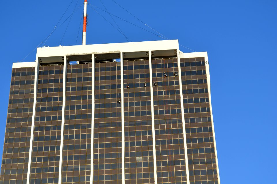 Window washers downtown Miami OBT
