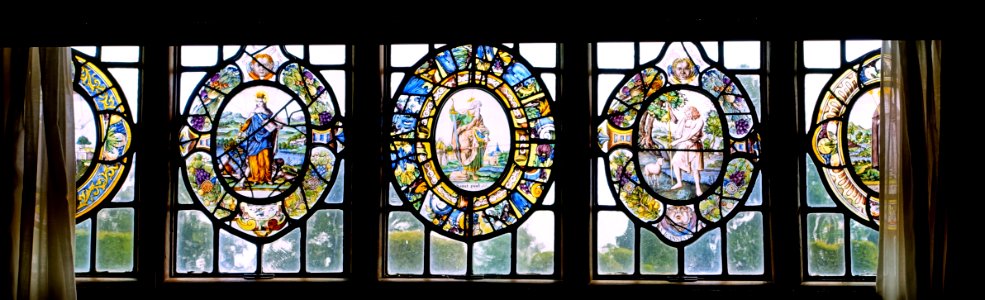 Window panels, 1600-1630, stained glass - Packwood House - Warwickshire, England - DSC08995