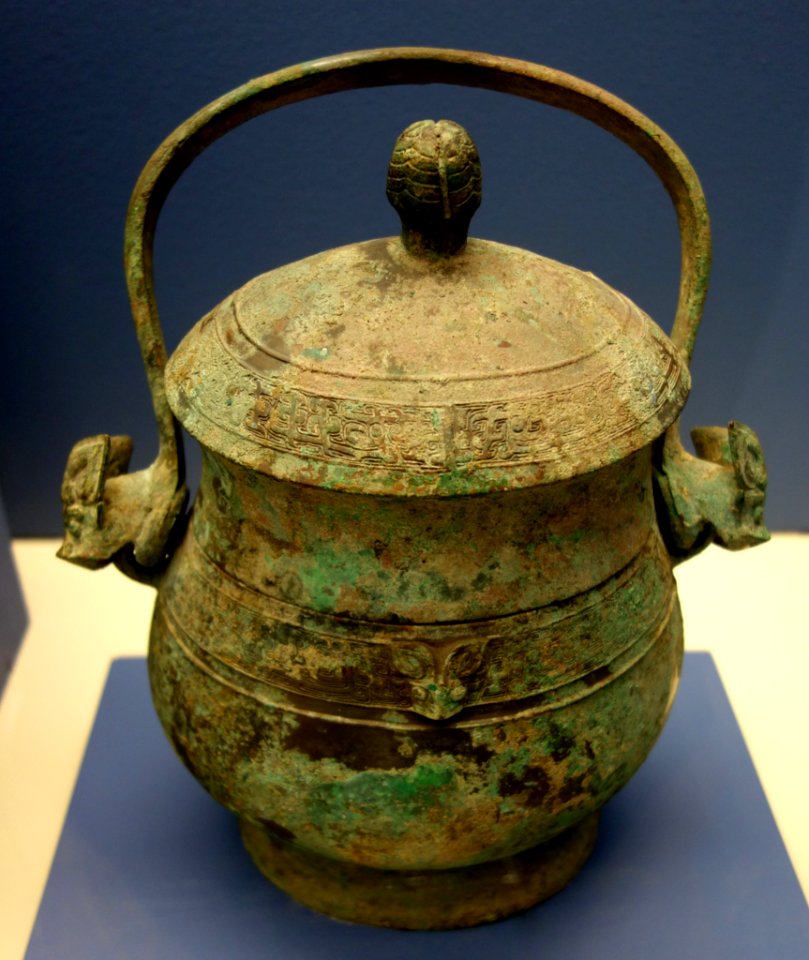 Wine vessel (you), China, Early Western Zhou dynasty, about 11th century to 771 BC, bronze - Fitchburg Art Museum - DSC08858