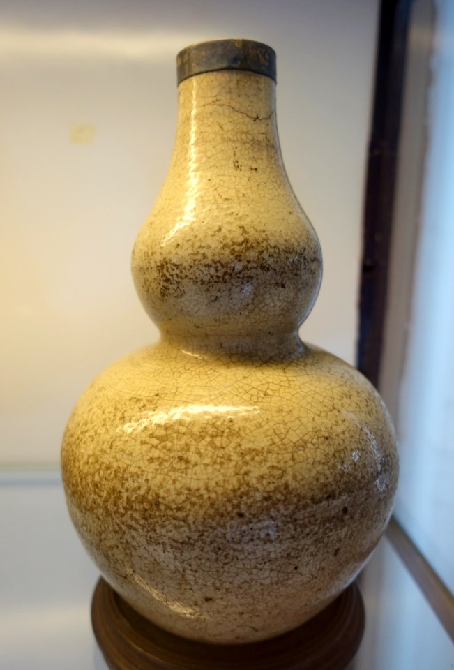 Wine pot, Tay Son dynasty, late 18th century, stoneware - Museum of Vietnamese History - Ho Chi Minh City - DSC05980