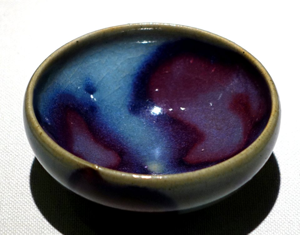 Wine cup, China, Jun kiln, Jin-Yuan dynasty, 12th-13th century AD, opaque bluish glaze with purple-red splashes - Matsuoka Museum of Art - Tokyo, Japan - DSC07268 (retouched)