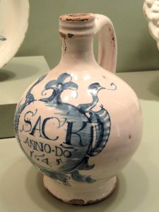 Wine Bottle, dated 1645, London, tin-glazed earthenware - Gardiner Museum, Toronto - DSC01242