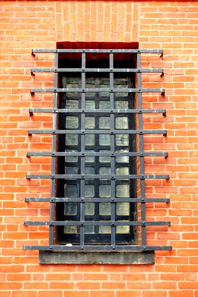 Window - Metropolitan Storage Warehouse, MIT Building W41 - 134 Massachusetts Avenue, Cambridge, MA - DSC07589