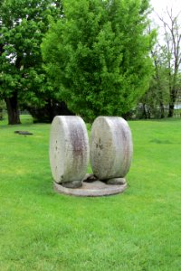 WinchesterVA-AbramsDelight-millstones