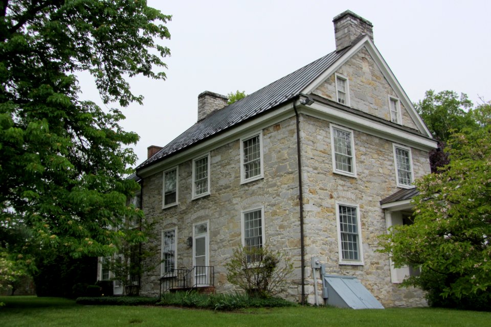 WinchesterVA-AbramsDelight-house-oblr