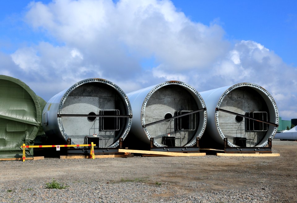 Wind turbine parts Kemi 20160727 01