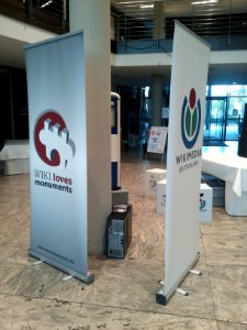WikiCon 2014-Standing banners