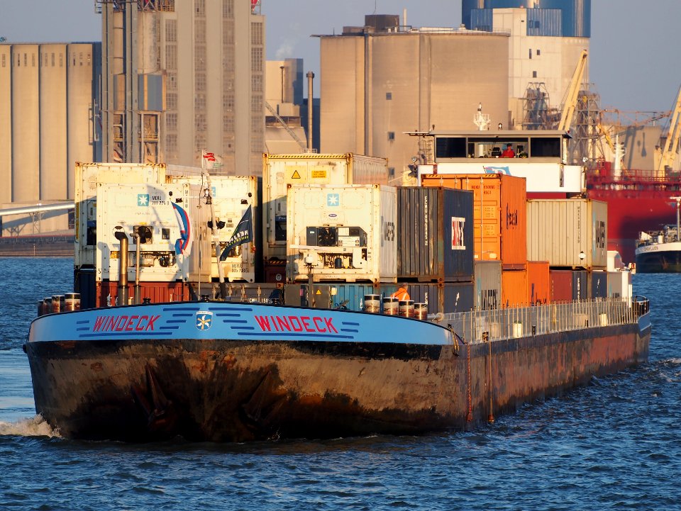 Windeck (ship, 1997), ENI 04033450, Port of Antwerp pic1