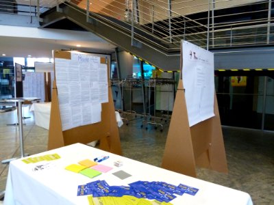WikiCon 2014-Informationstafeln im Foyer (1)