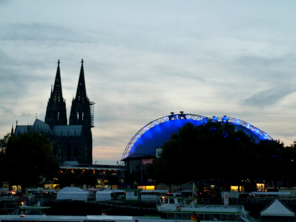 WikiCon 2014-Köln gesehen vom Rhein (1)