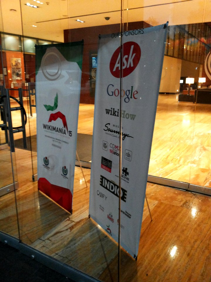 Wikimania 2015-Wednesday-Standing banners at entrance