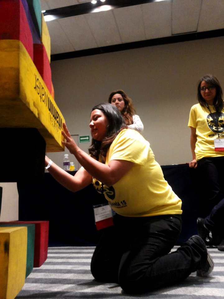 Wikimania 2015-Wednesday-Volunteers play Weasel-Jenga (11)
