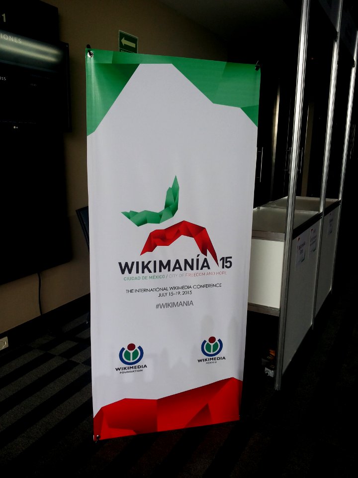 Wikimania 2015-Wednesday-Standing banner