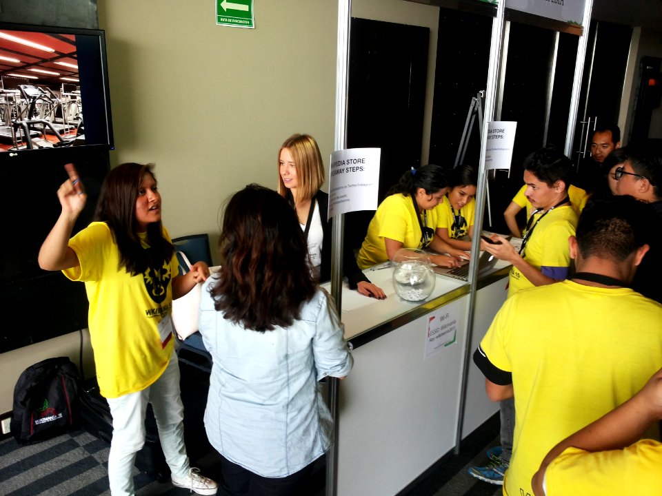 Wikimania 2015-Thursday-Wikipedia store (7)