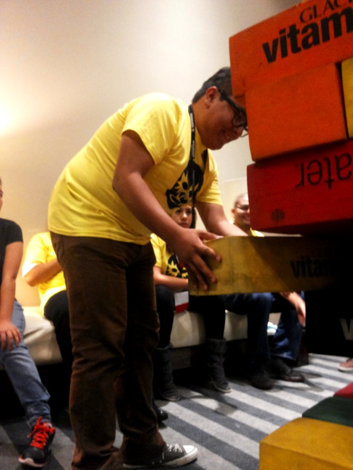 Wikimania 2015-Wednesday-Volunteers play Weasel-Jenga (13)