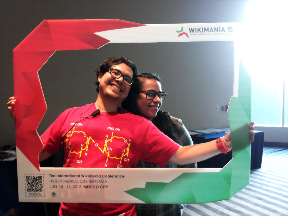 Wikimania 2015-Tuesday-Andrés Cruz y Corro and Carmen Alcázar