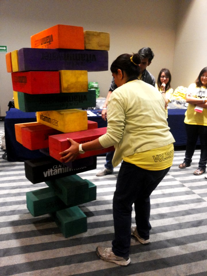 Wikimania 2015-Wednesday-Volunteers play Weasel-Jenga (24)