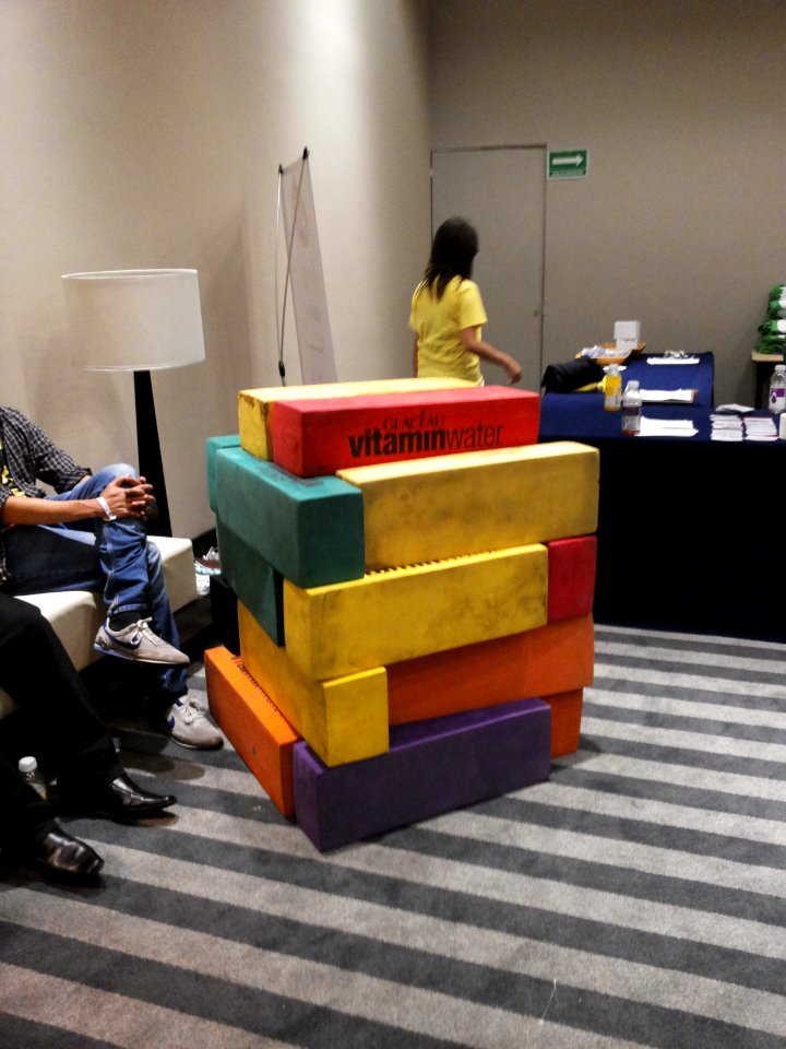 Wikimania 2015-Wednesday-Volunteers play Weasel-Jenga (36)