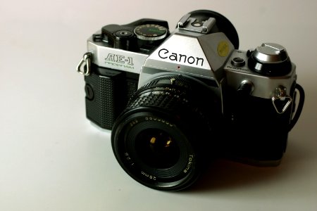 Wiki canon ae-1p tokina rrt877 gif