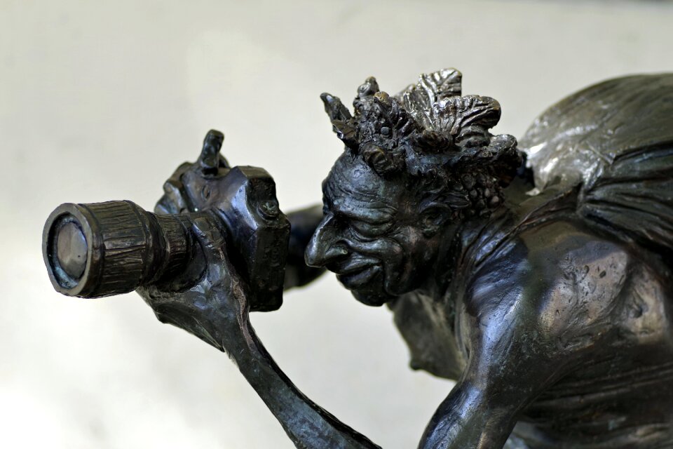 Bacchus figure zielona gora