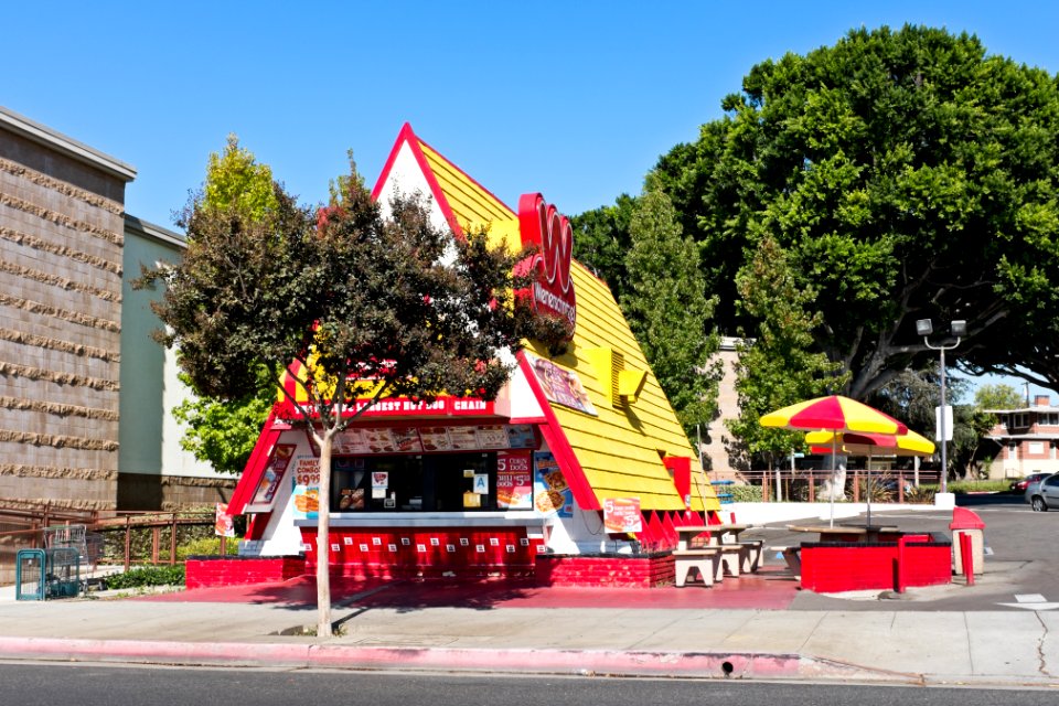 Wienerschnitzel Hot Dogs in Whittier, California