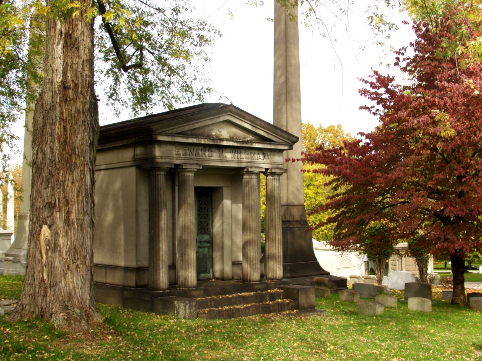 Wildman (Edward R.) Mausoleum, Allegheny Cemetery, 2015-10-27, 01