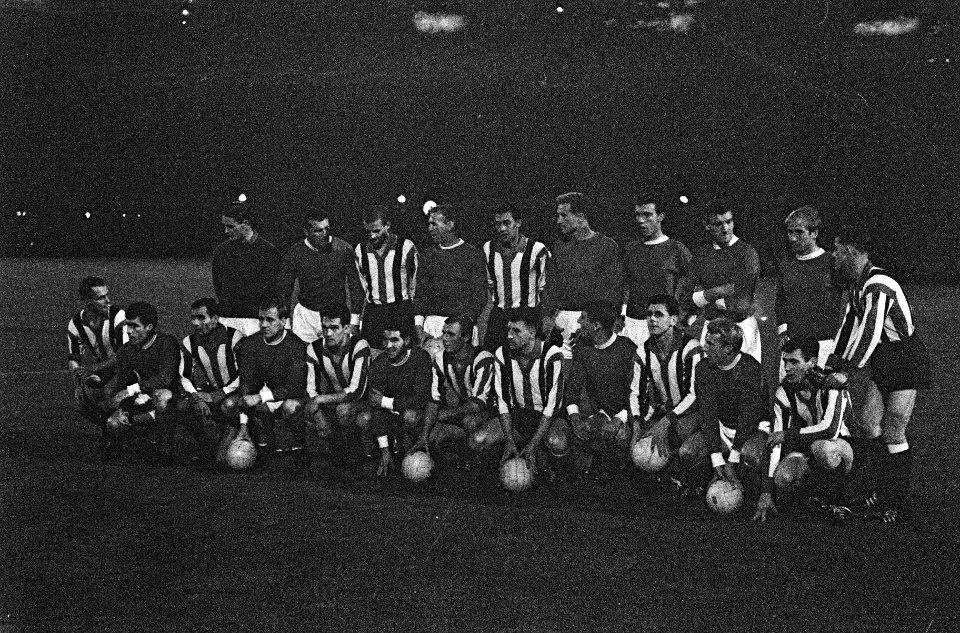 Willem II tegen Manchester United . Elftal Willem II, Bestanddeelnr 915-5645